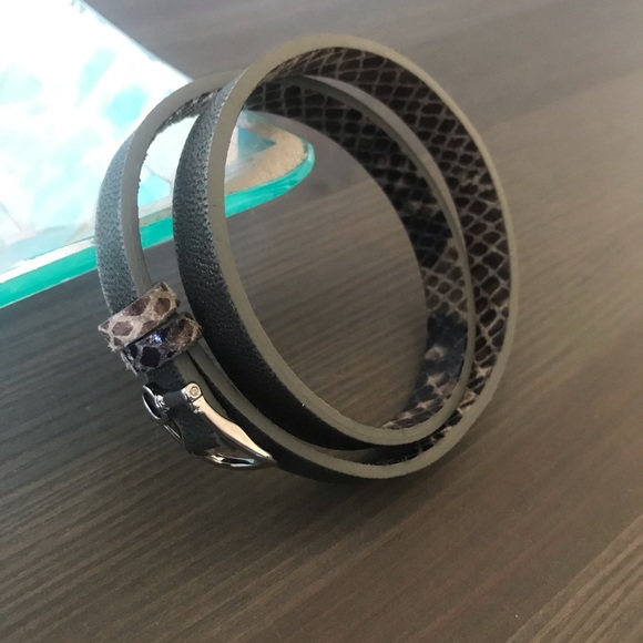 Double wrap reversible leather bracelet - Picture 4 of 4